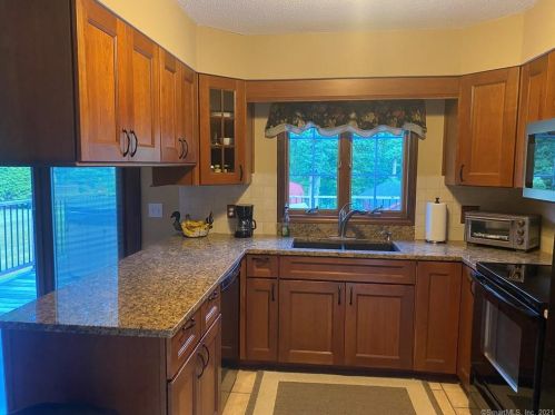 280 Dennison Dr, Torrington, CT 06790-2404