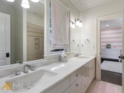 847 Kings Ct, Atlanta GA 30306-3431 exterior