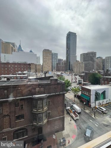 2101 Chestnut St, Philadelphia PA  19103-3197 exterior