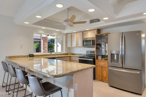 16002 6 Pl, Phoenix AZ 85024-1000 exterior