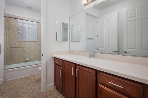 13411 Kent St, Naples FL 34109-3890 exterior