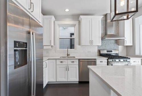 2019 Fletcher St, Chicago IL 60634-4006 exterior