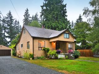 18833 Firlands Way, Seattle WA  98133-3918 exterior