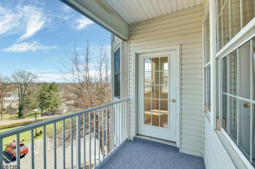 2201 Gatherings Dr, Paterson, NJ 07508-1382