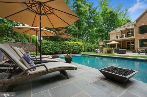 624 Live Oak Dr, Mc Lean VA 22101-1563 exterior