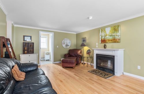 189 Lakeside Oaks Dr, Barrington NH 03825-3334 exterior