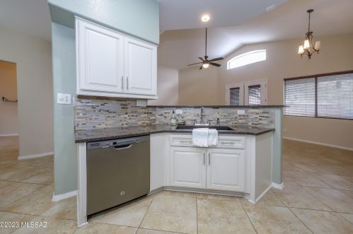 8517 Camino Bengala, Tucson AZ  85747-5165 exterior