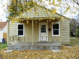 2727 Lincoln St, Springfield MO  65802-4716 exterior