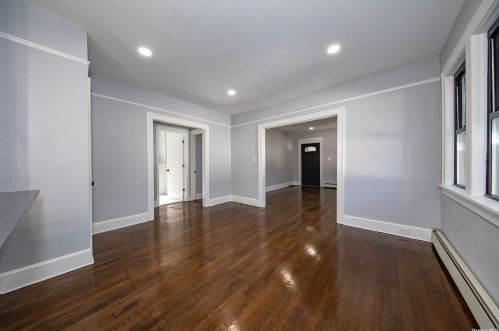 10 21st St, Huntington Station NY  11746-3259 exterior