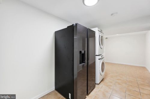 5117 Mount Vernon Memorial Hwy, Alexandria VA  22309-3319 exterior