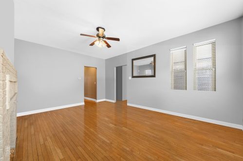 7604 Yates Blvd, Chicago IL  60649-4127 exterior