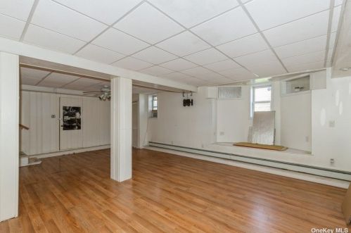 106 Winding St, Huntington Station NY 11746-1251 exterior