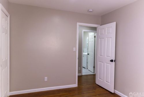 178 Louis Pl, Iselin NJ  08830-1236 exterior