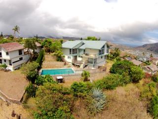 948 Kailiu Pl, Honolulu, HI 96825-1346