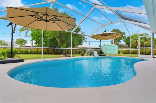 2398 Lejune St, Fort Pierce FL  34953-2677 exterior