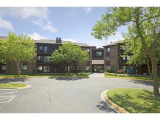 3420 Golfview Dr, Saint Paul MN  55123-2437 exterior