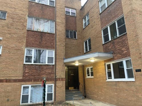 6250 Francisco Ave, Chicago, IL 60659-1699