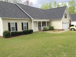6433 Blake Rd, Stedman NC  28391-8660 exterior