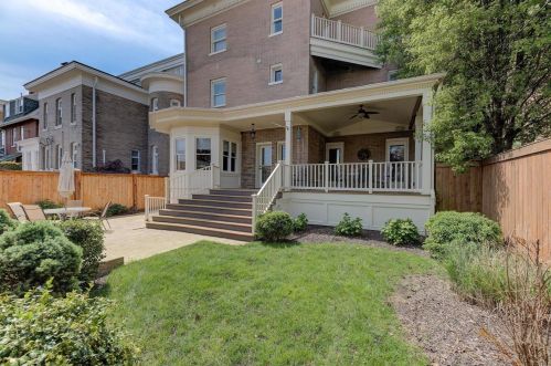 4421 Westminster Pl, Saint Louis MO 63108-1812 exterior