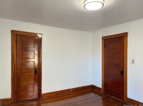 61 Albany Ave, New Britain CT  06053-3586 exterior