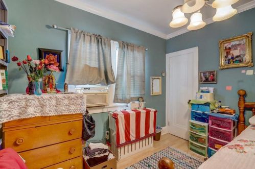 2106 34, Milwaukee WI 53215-2301 exterior