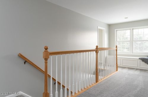 7408 Dunross Dr, Kalamazoo MI 49024-7412 exterior