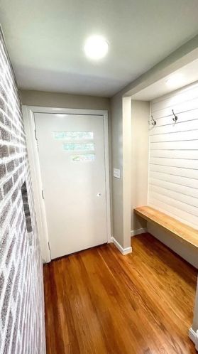 9 Dixfield Rd, Worcester MA  01606-1085 exterior