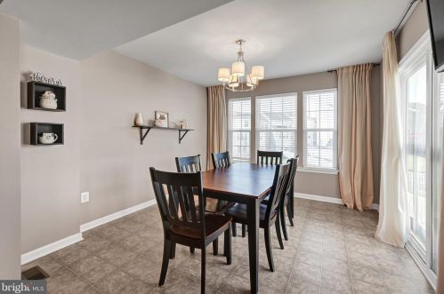 834 Blossom Dr, Hanover PA  17331-2073 exterior