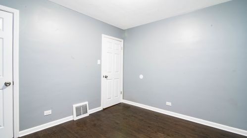 3926 104th St, Chicago IL 60628-2511 exterior