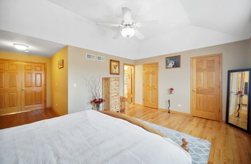 4523 Newland Ave, Chicago IL 60706-4842 exterior