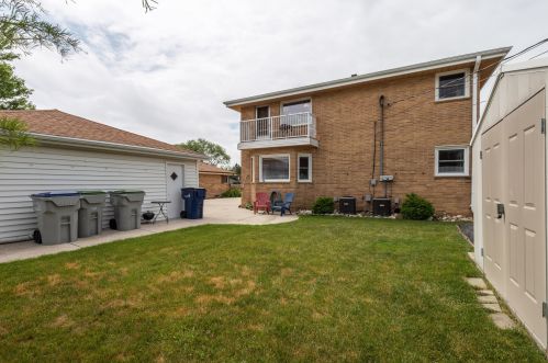 7200 Tripoli Ave, Milwaukee WI 53220-1716 exterior