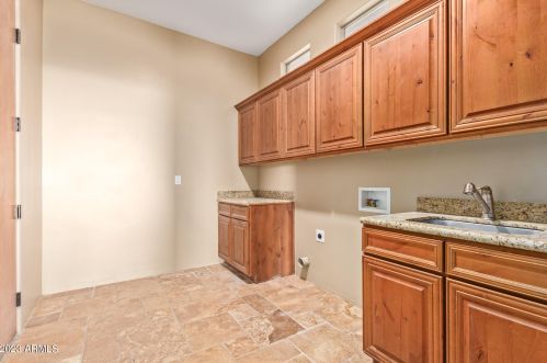 44822 3 St, Phoenix AZ 85087-8639 exterior