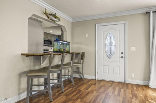 1950 Sutter Pl, Oxnard CA  93033-5633 exterior