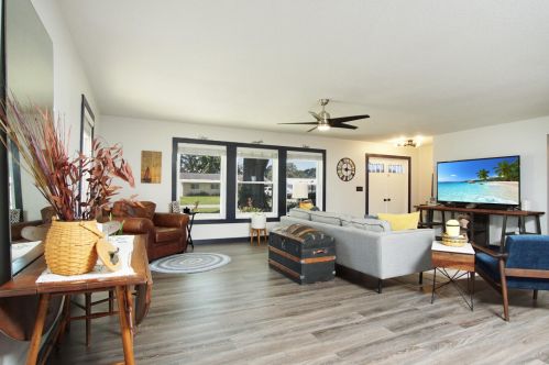 1014 Gatewood Ave, Fort Pierce FL 34982-4320 exterior