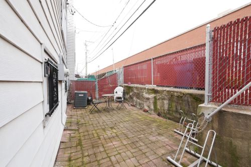 3221 Grn St, Chicago IL 60643-4604 exterior