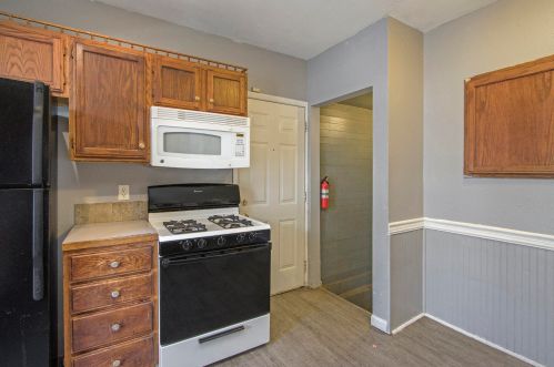 708 Elizabeth St, Kalamazoo MI  49007-2479 exterior