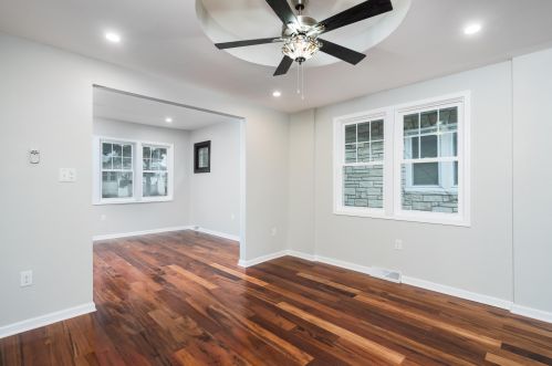 1321 57, Milwaukee WI 53214-3429 exterior