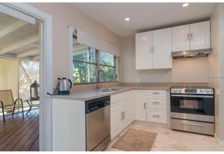 3704 Griflow St, Tampa FL  33629-8706 exterior