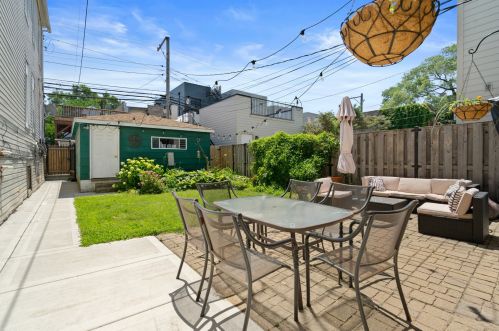 3009 Belden Ave, Chicago IL 60647-2804 exterior