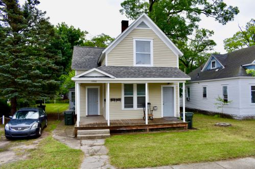 1536 Jiroch St, Meskegon MI 49442-5643 exterior