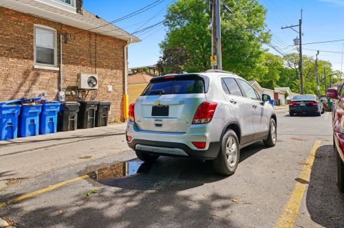 4545 Long Ave, Chicago IL 60630-3530 exterior