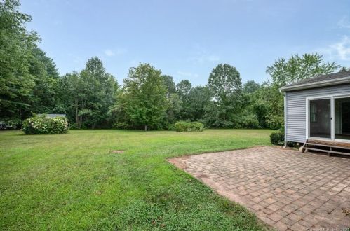 10 Pheasant Run, Windsor CT 06095-1549 exterior