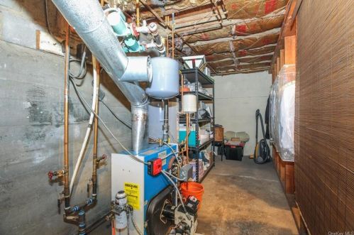 212 State Rd, Briarcliff NY 10510-1405 exterior