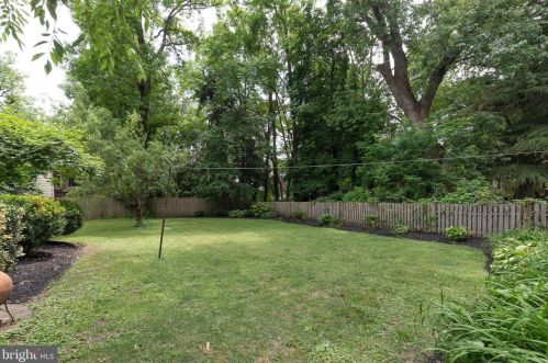 106 Westminster Ave, Camden NJ 08109-2640 exterior