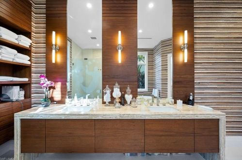 1230 Gulf Shore Blvd, Naples FL exterior