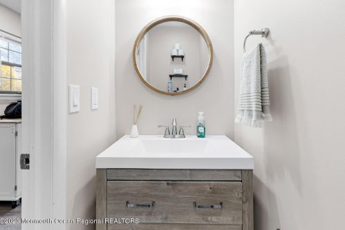 1300 Dahlia Ct, Jackson Twp NJ  08527-4131 exterior