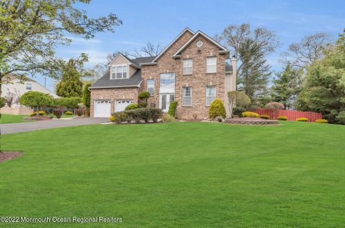 100 Serpentine Dr, Morganville NJ 07751-1400 exterior