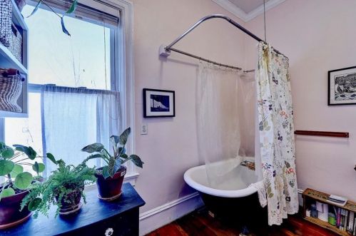 20 Messer St, Providence RI  02909-2006 exterior