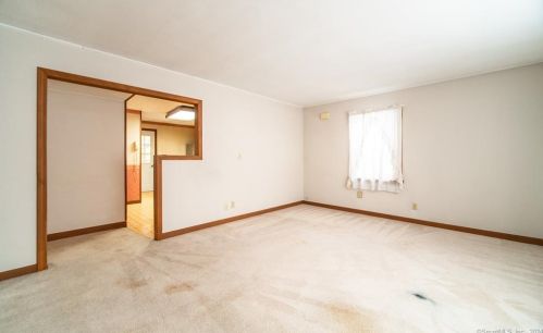 47 Cooper Ave, Wallingford, CT 06492-3967