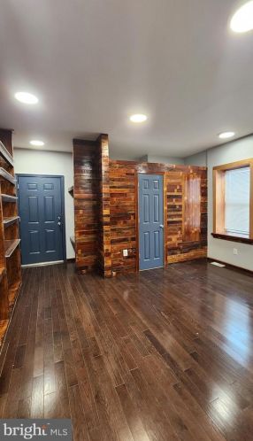 1912 19th St, Philadelphia PA  19145-2812 exterior